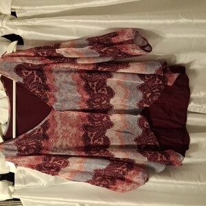 Beautiful blouse Cold Shoulder Lg 💗💗💗💗💗